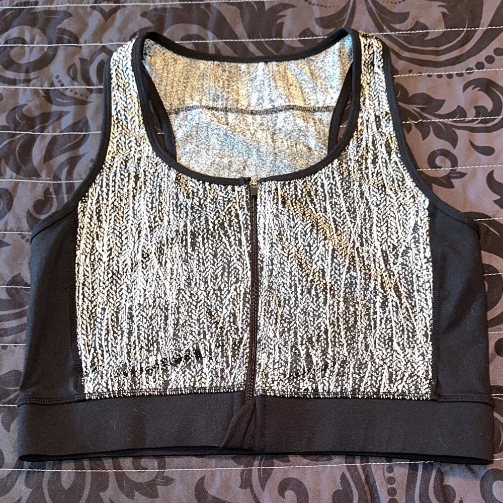 BuffBunny Black and White Jacquard Crop Top